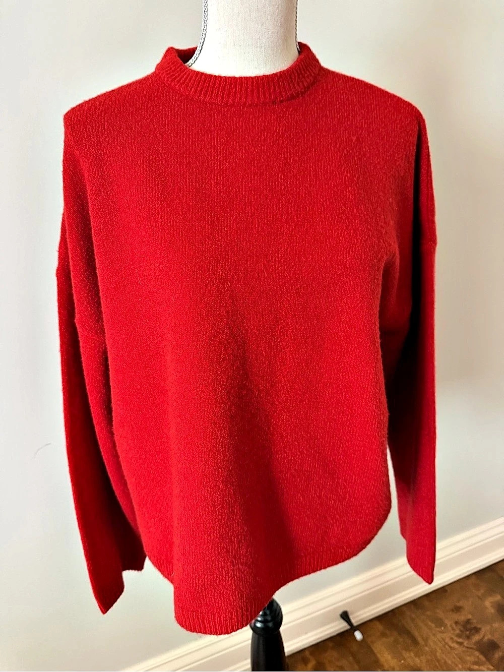 Oak + Fort Red Crewneck Sweater Size Medium